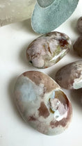 Load and play video in Gallery viewer, Flower Agate Palms
